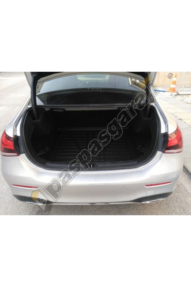 Mercedes A Serisi Sedan W177 Kulaklı Bagaj Havuzu 2019 Ve Üzeri