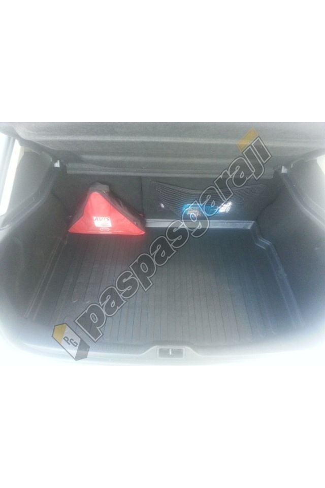 Renault Megane 3 Hb 2009-2015 Yılları Arası Bagaj Havuzu